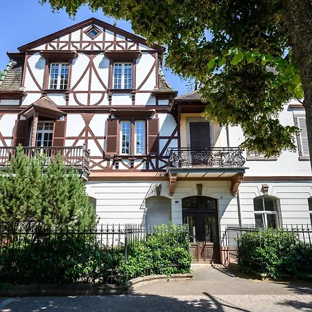 F1 Dans Maison Du 17 Eme Lägenhet *